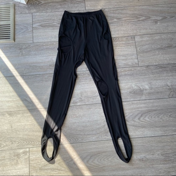 KATE HEWKO  CUT OUT STIRRUP LEGGINGS - Picture 4 of 15
